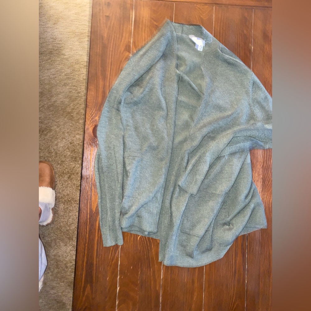 Time and Tru Olive Knit Sweater
